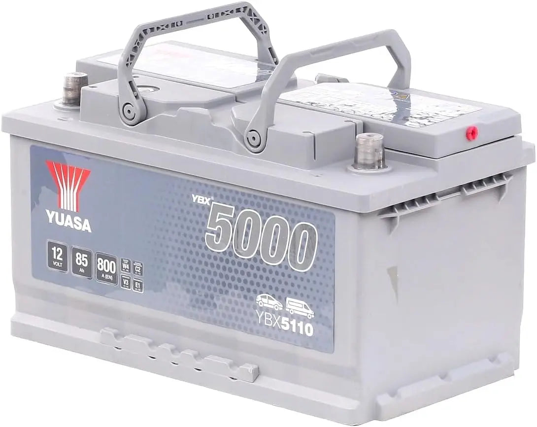 Yuasa YBX5110 Bater¨ªa de coche plateado 12V 85Ah 800A, Autom¨®vil de turismo