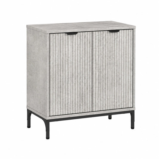 Conjunto de baño gris hormigón: armario bajo lavabo y alto, madera y metal